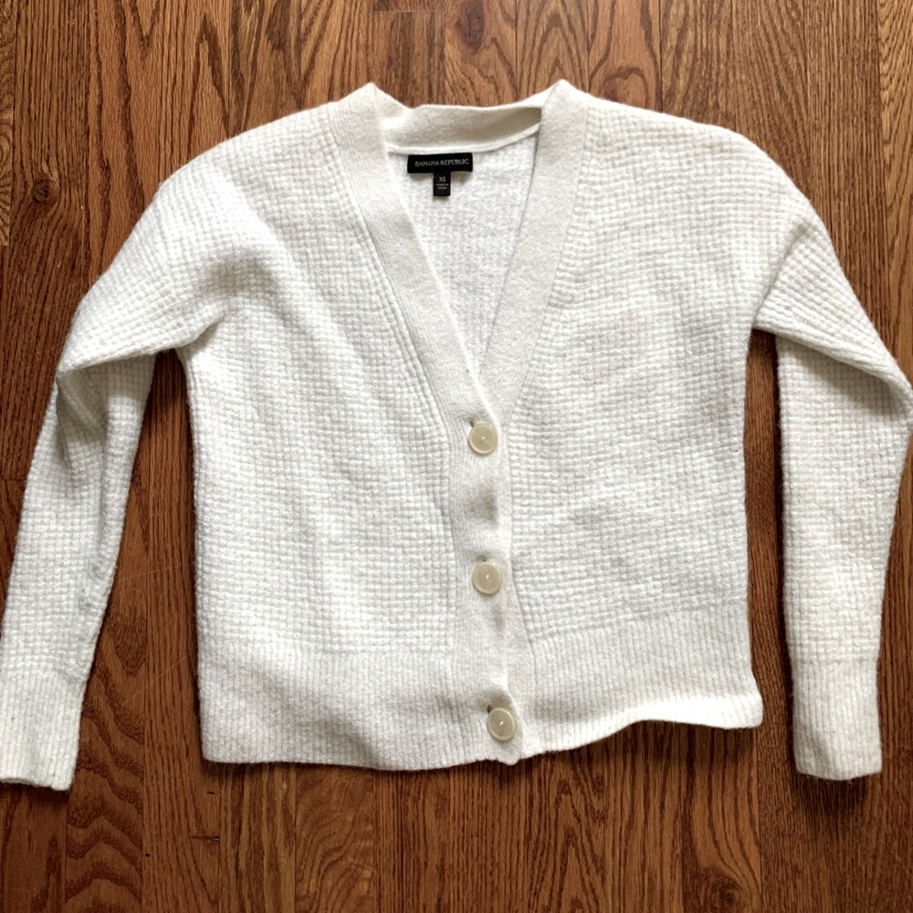 Banana Republic Aire Waffle Knit Cropped Cardigan, size XS